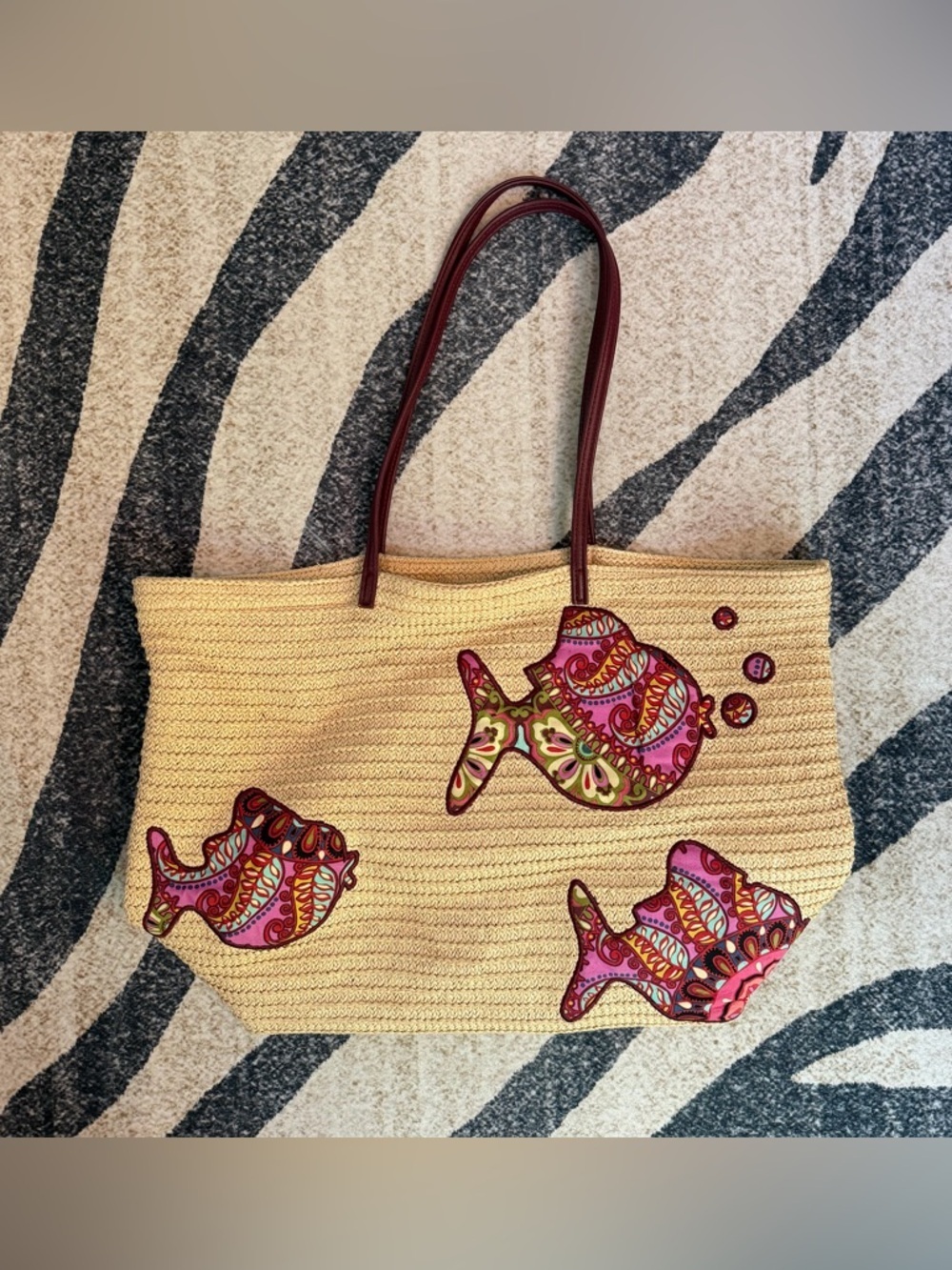 NWOT Vera Bradley Resort Medallion Seashore Straw Beach Tote Fish
